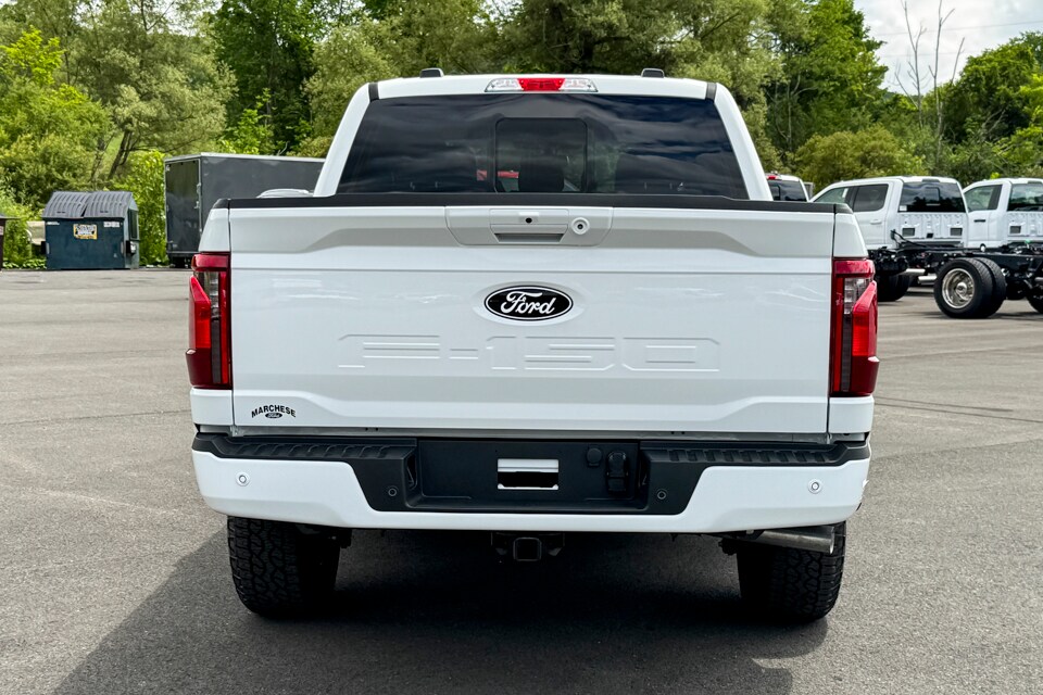 2025 Ford F-150 XLT photo 4