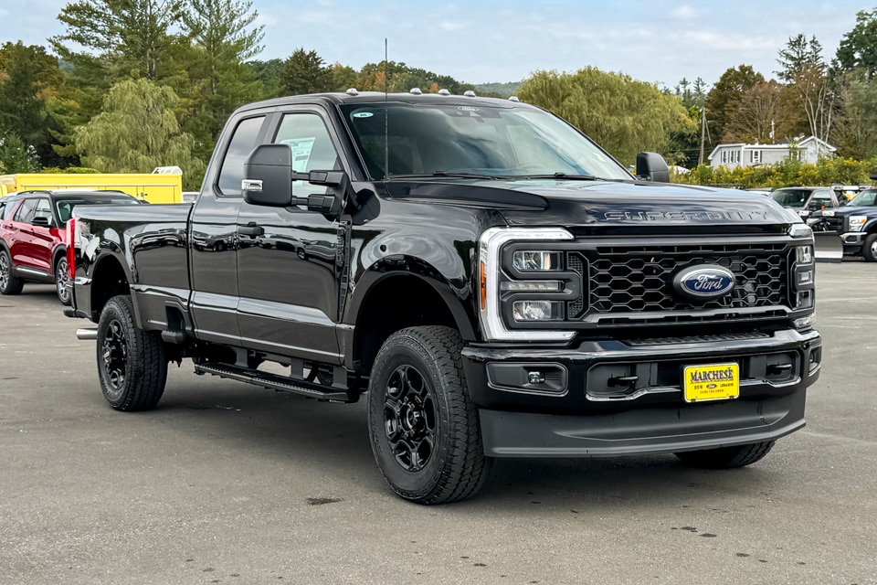 2026 Ford F-350 Super Duty XL's photo