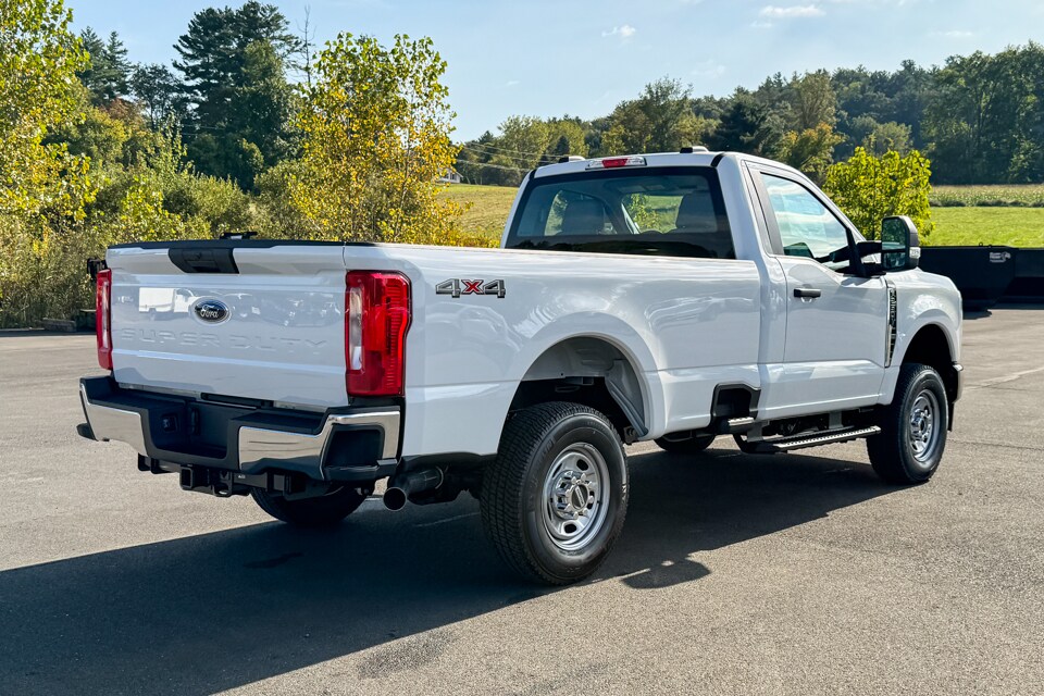2026 Ford F-250 photo 3