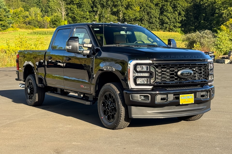 2026 Ford F-350 Super Duty Lariat's photo