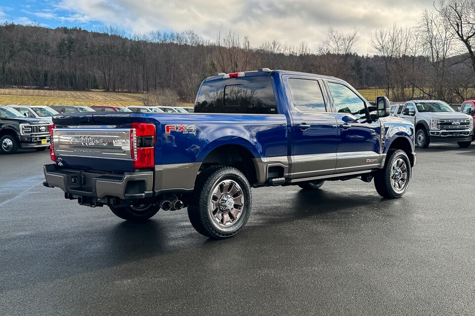 2026 Ford F-350 photo 3