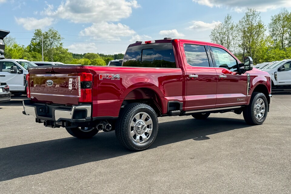 2025 Ford F-350 photo 3