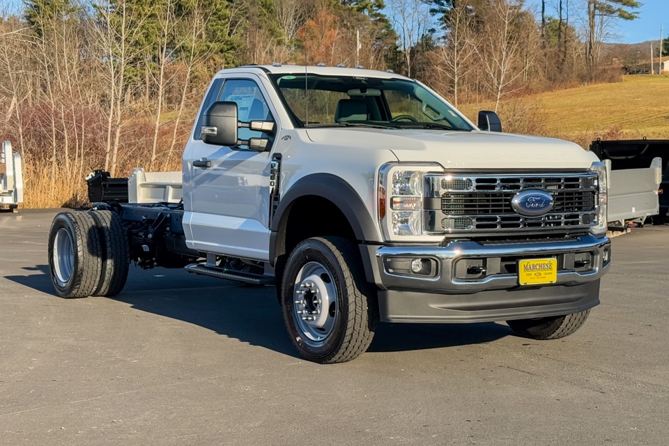 2024 Ford F-600 Super Duty Chassis Cab