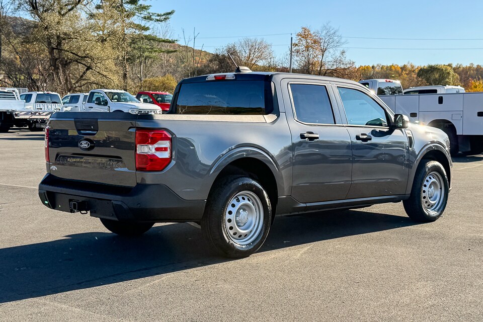 2025 Ford Maverick XL photo 3