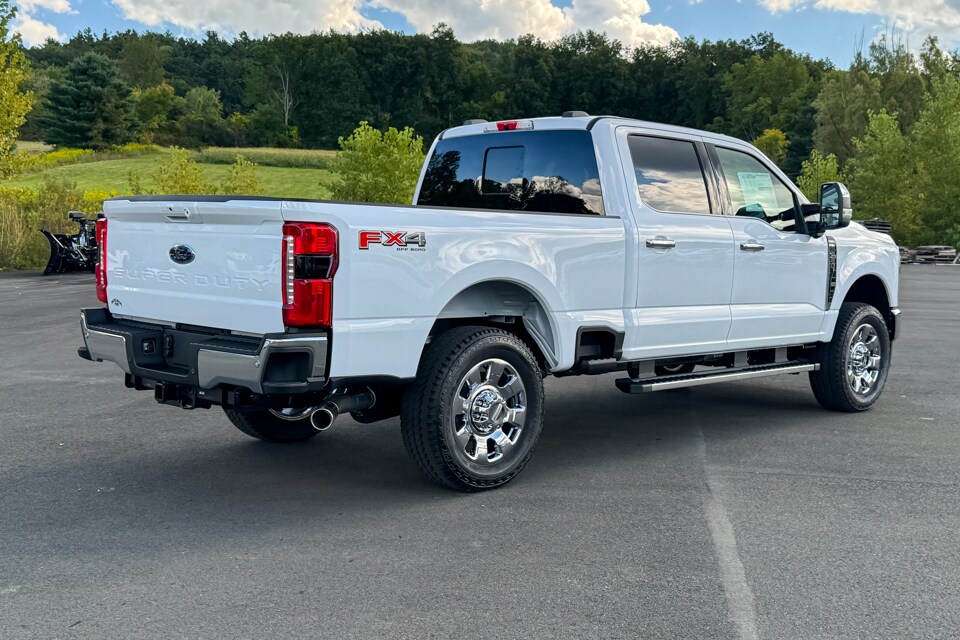 2026 Ford F-250 photo 3