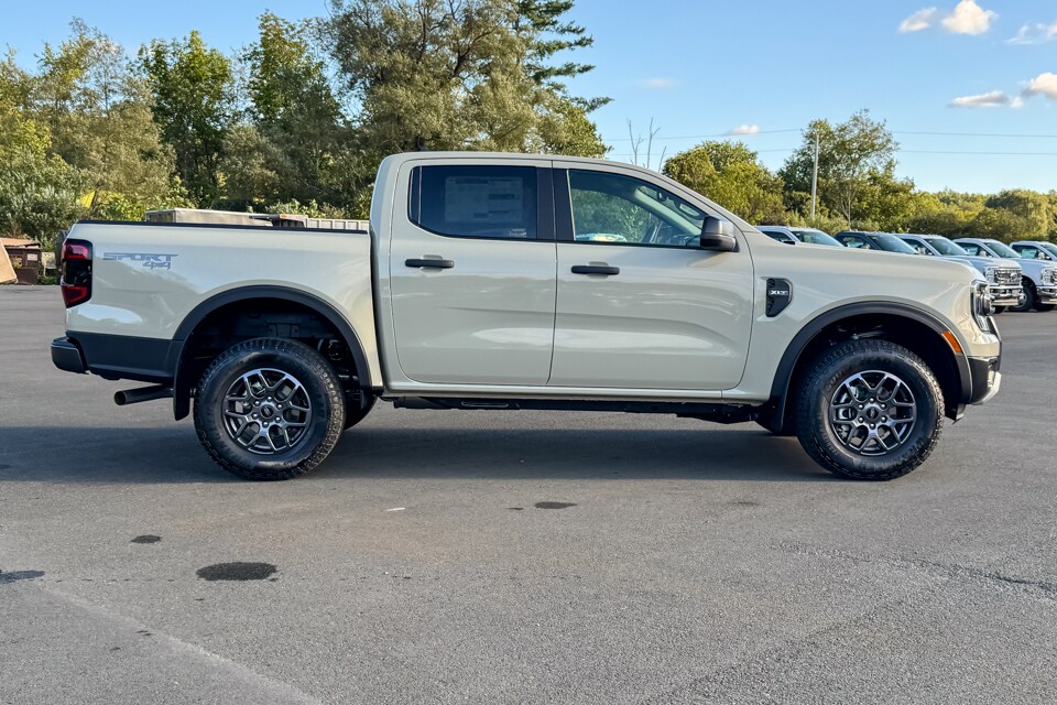 2025 Ford Ranger XLT photo 2