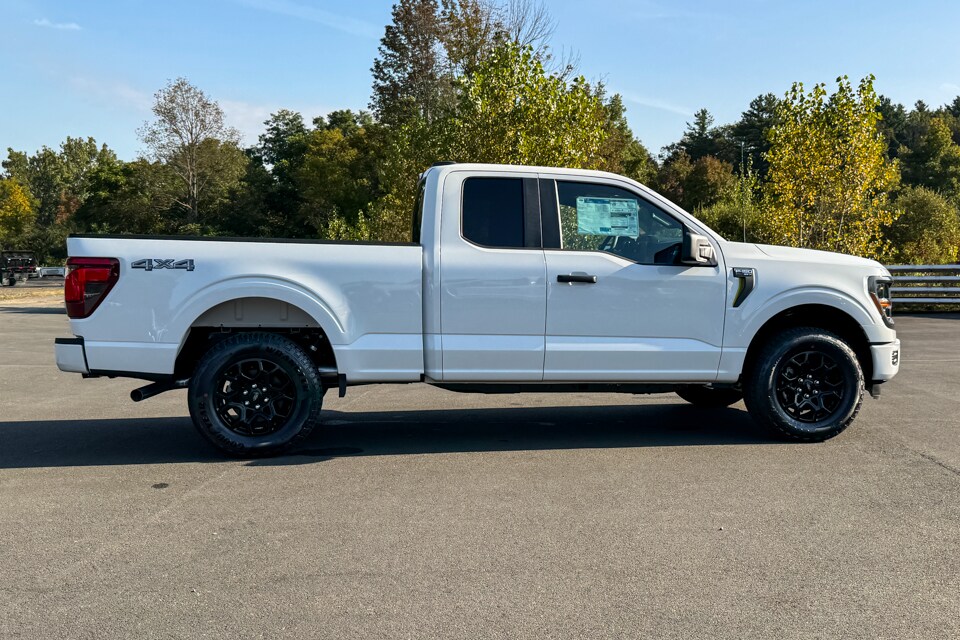 2025 Ford F-150 STX photo 2