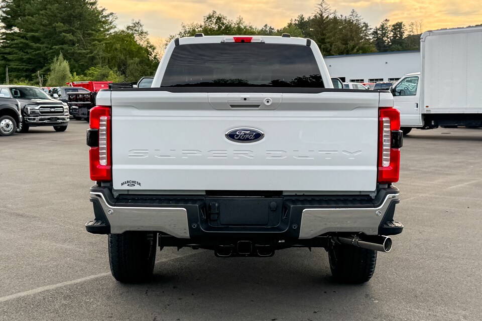 2026 Ford F-350 photo 4