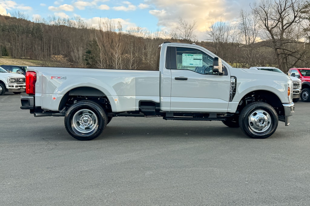 New 2026 Ford F350 Super Duty F-350 XLT PICKUP