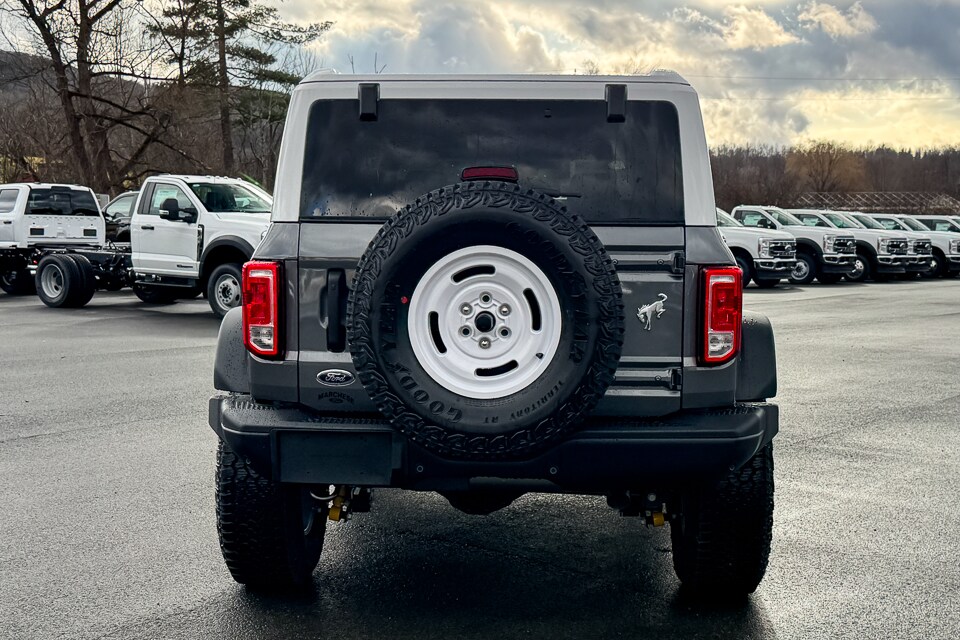 2025 Ford Bronco Heritage First Edition photo 4