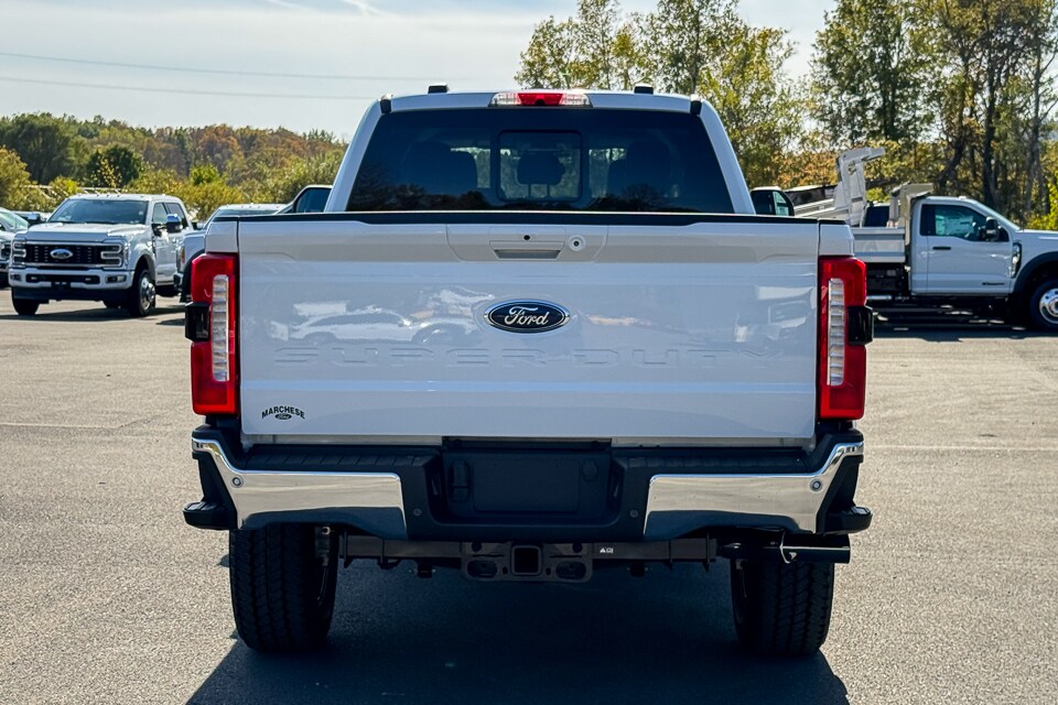 2026 Ford F-350 photo 4
