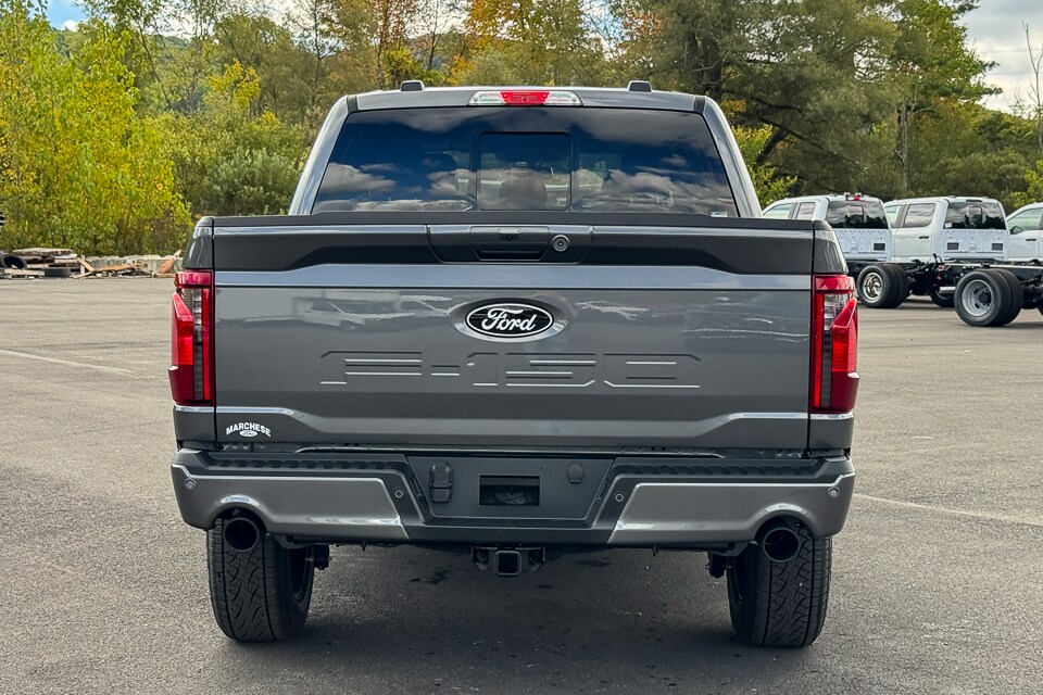 2025 Ford F-150 XLT photo 4