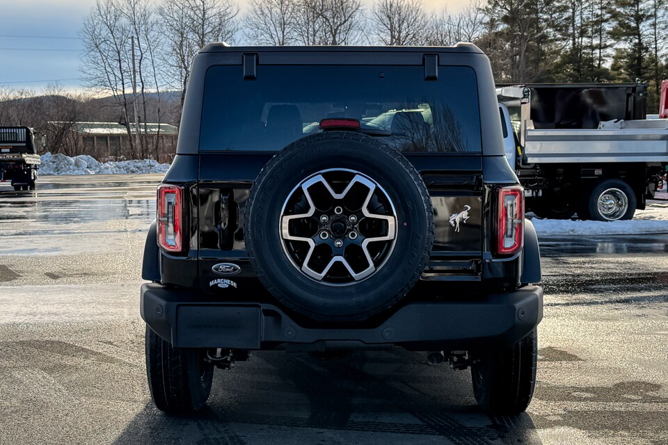 2025 Ford Bronco Outer Banks photo 4
