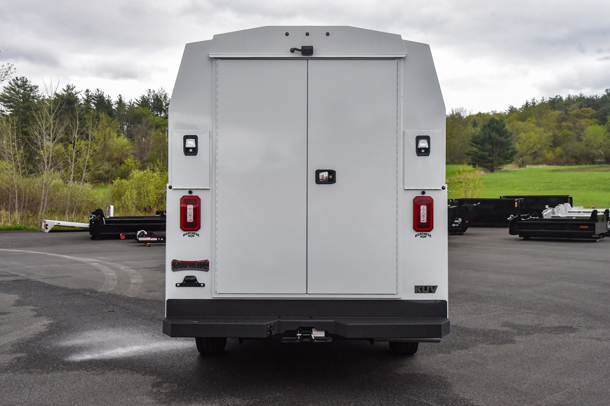 2024 Ford Transit Cutaway photo 4