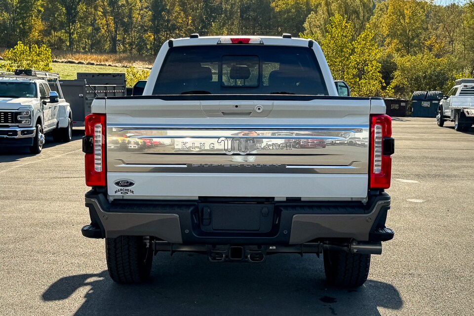 2026 Ford F-350 photo 4