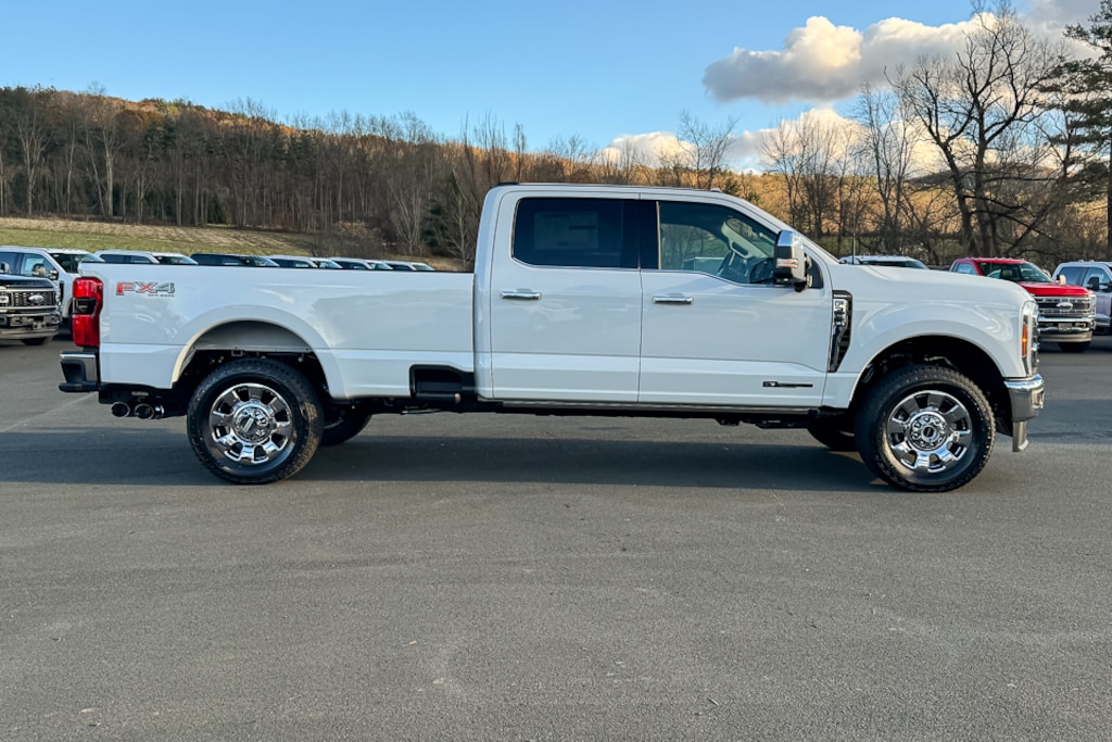 New 2026 Ford F350 Super Duty F-350 Lariat PICKUP