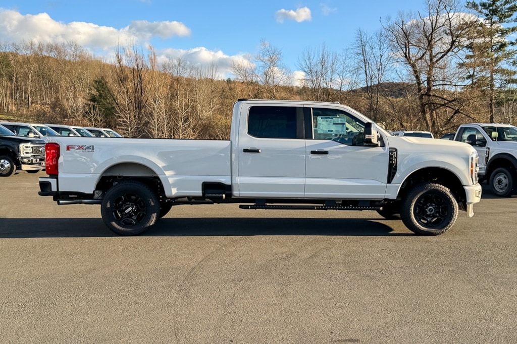 New 2026 Ford F350 Super Duty F-350 XL PICKUP