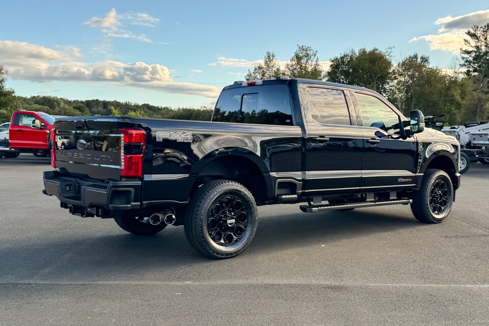 2026 Ford F-350 photo 3
