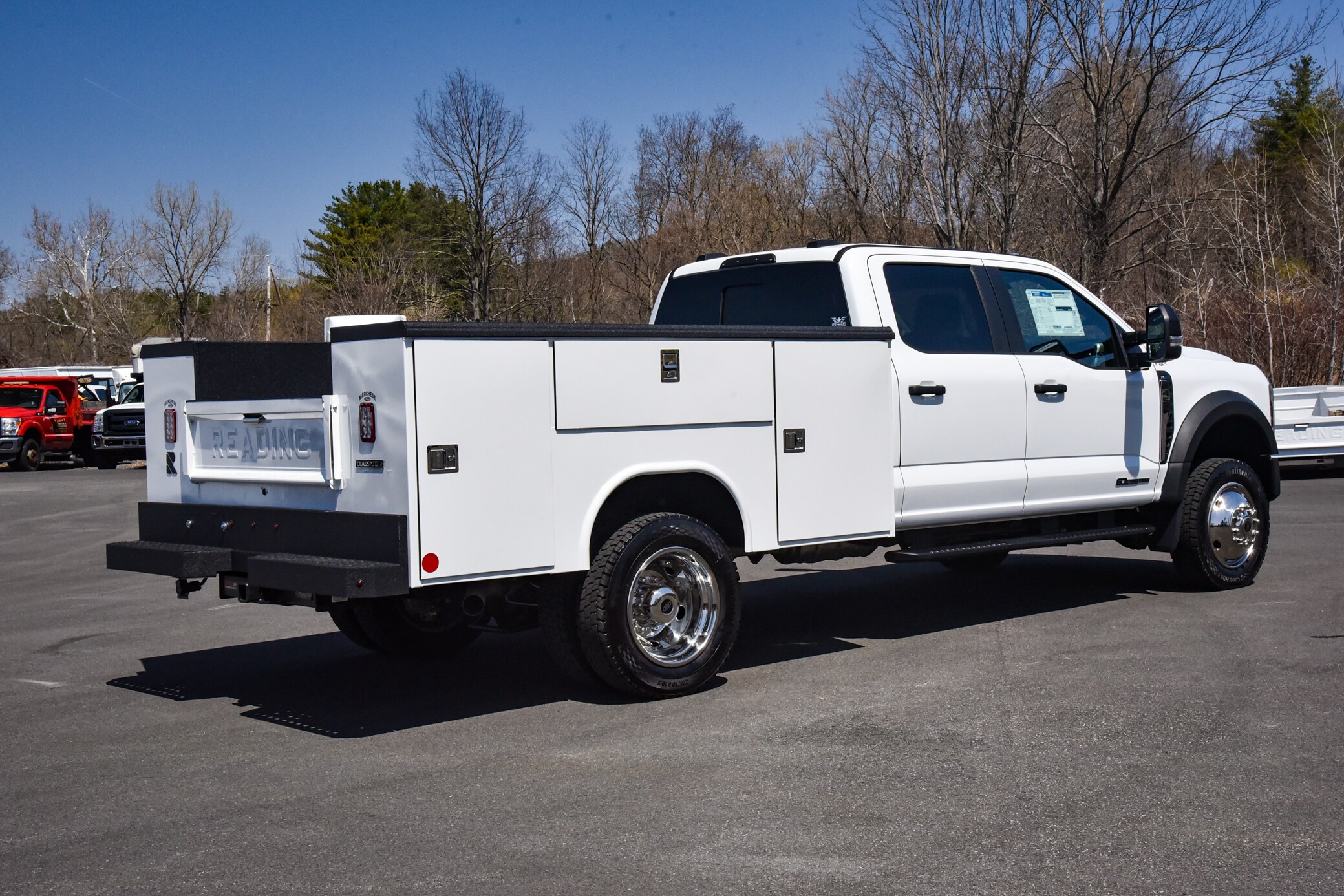 2025 Ford F-450 photo 3