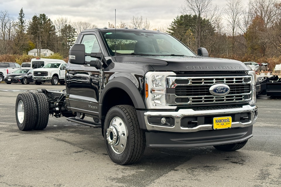 2026 Ford F-600 Super Duty Chassis Cab XLT's photo