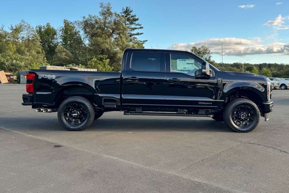 2026 Ford F-350 photo 2