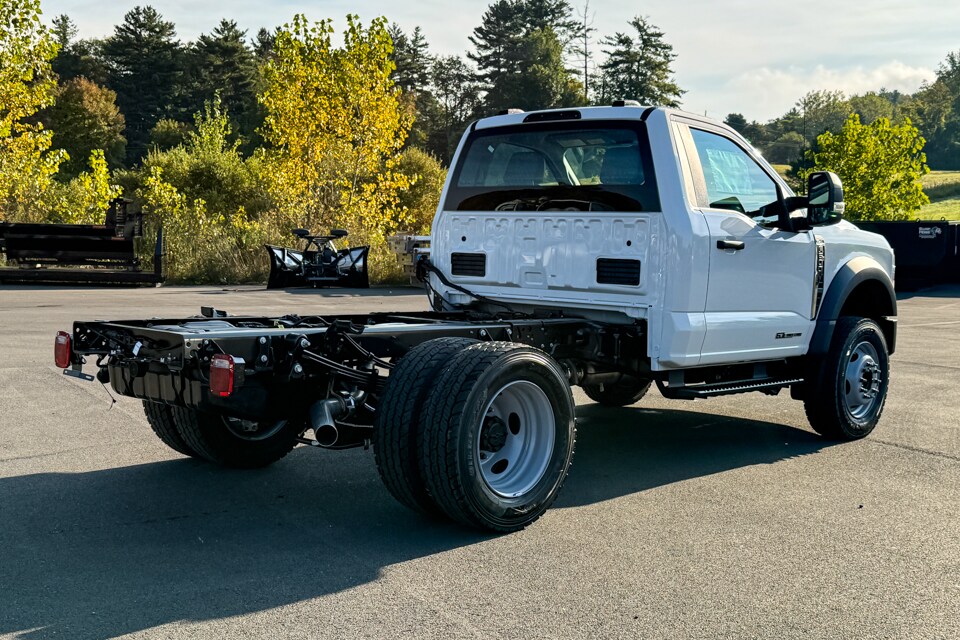 2026 Ford F-600 photo 3