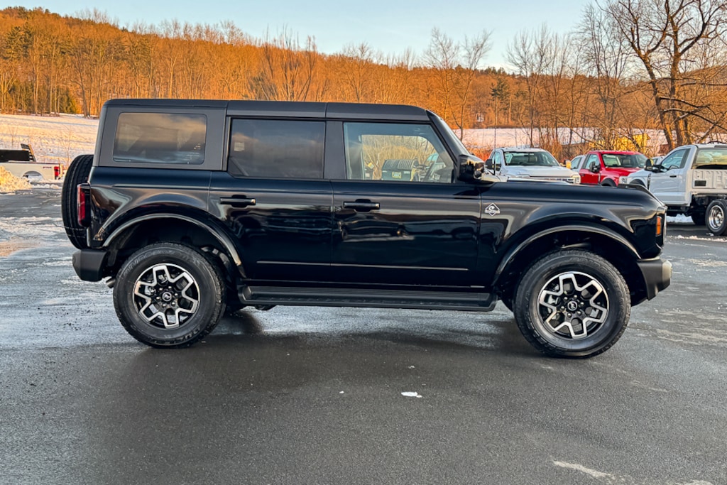 New 2025 Ford Bronco Outer BA Outer Banks WAGON