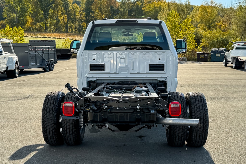 New 2026 Ford F350 Super Duty F-350 XL CAB CHASSIS