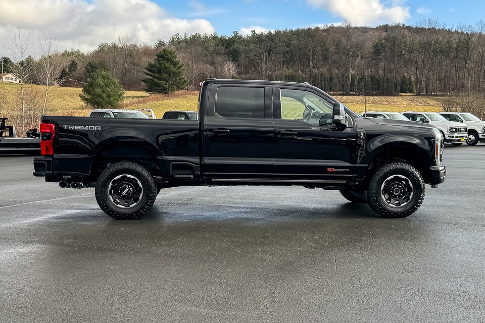 2026 Ford F-350 photo 2