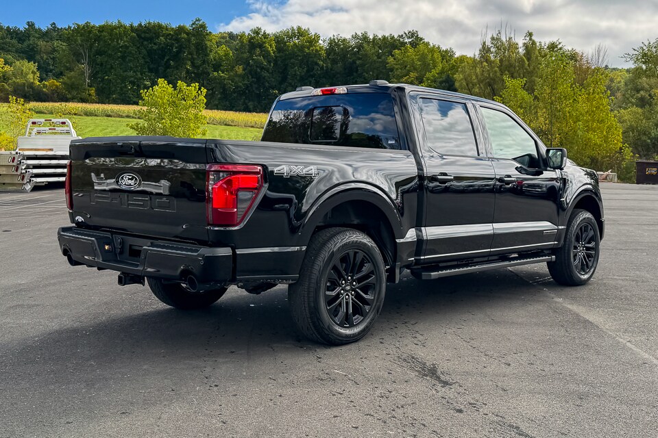 2025 Ford F-150 XLT photo 3