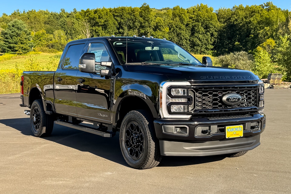 2026 Ford F-350 Super Duty Lariat's photo