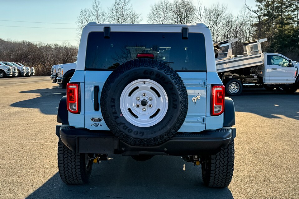 2025 Ford Bronco Heritage First Edition photo 4