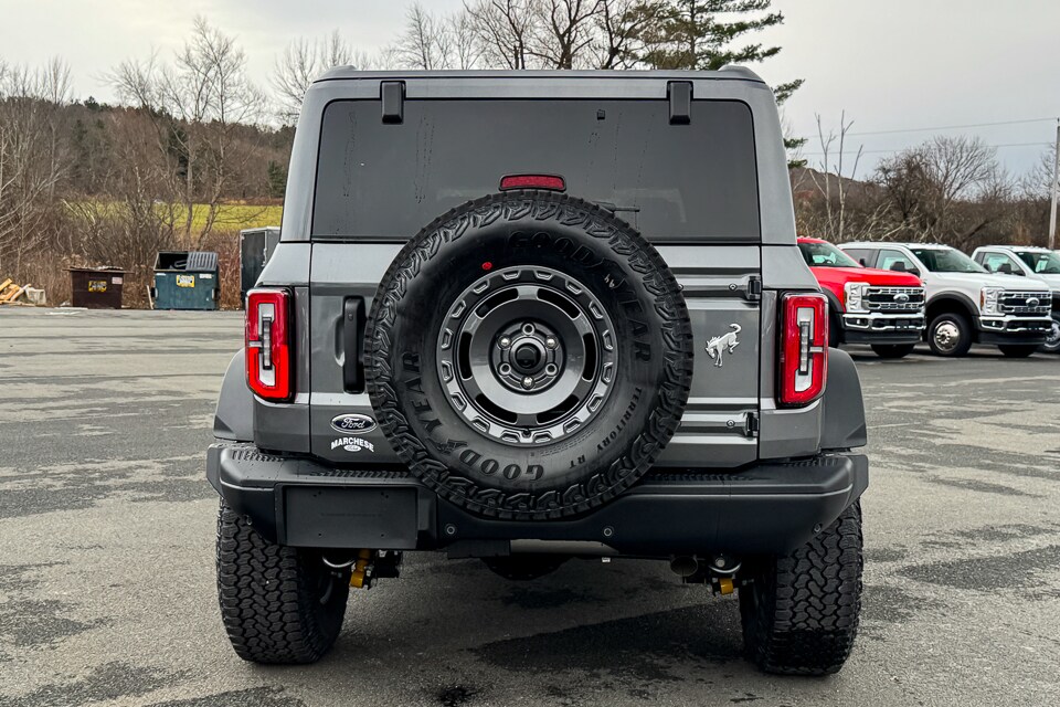 2025 Ford Bronco Badlands photo 4