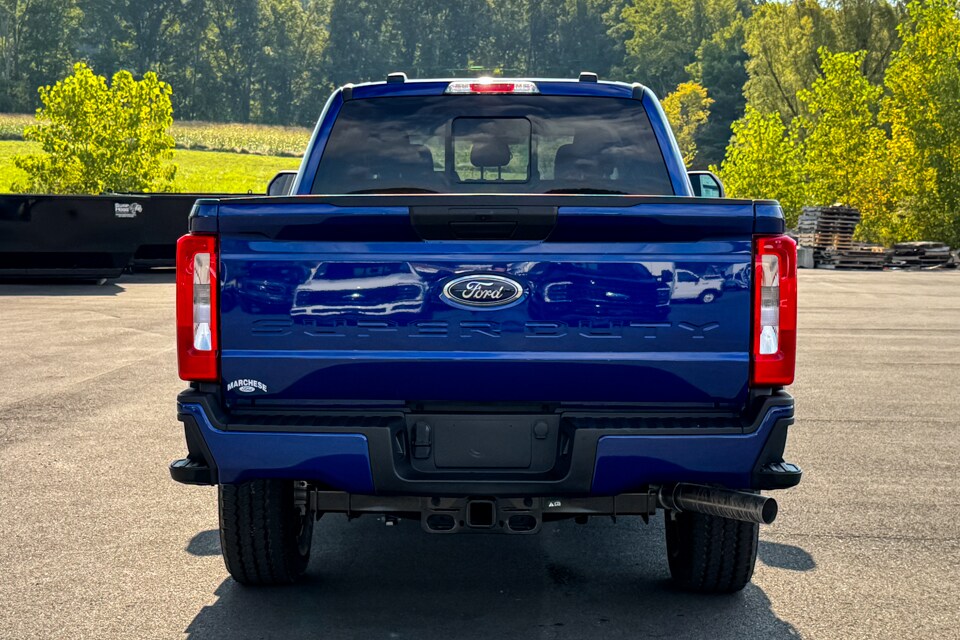 2026 Ford F-250 photo 3
