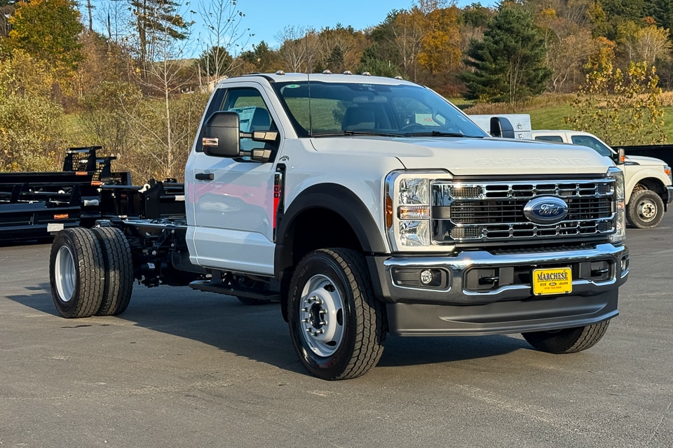 2026 Ford F-600 Super Duty Chassis Cab XL's photo