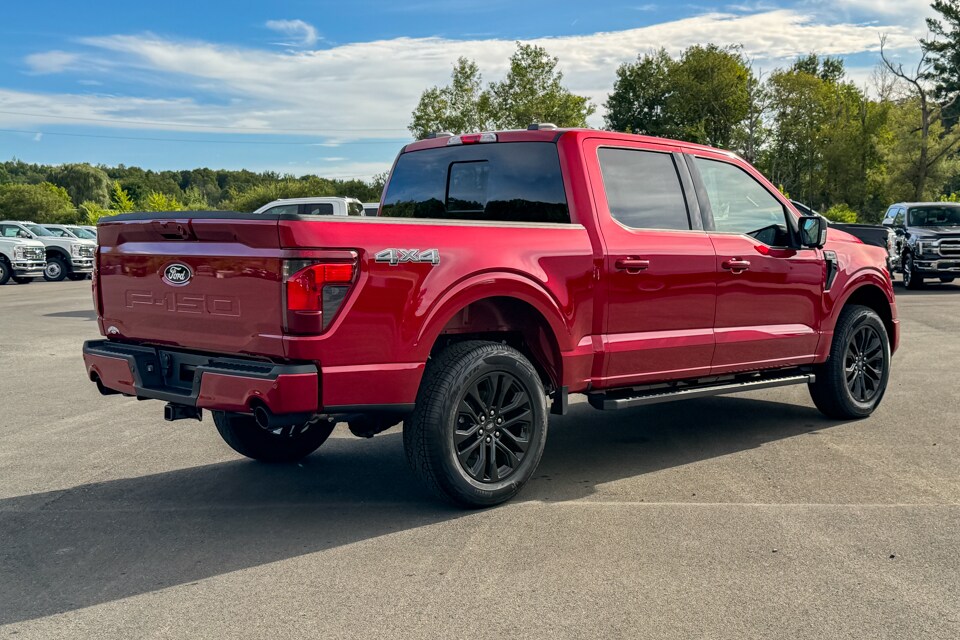 2025 Ford F-150 XLT photo 3