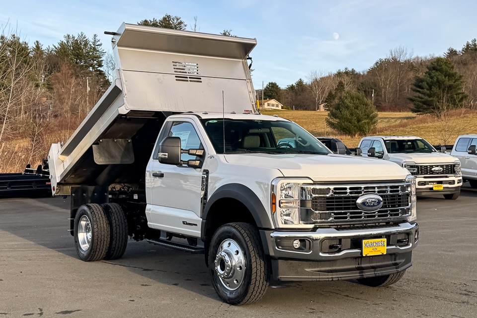 2026 Ford F-600 Super Duty Chassis Cab XLT's photo