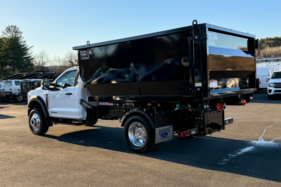 2024 Ford F-600 photo 4