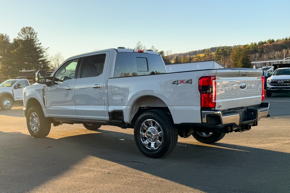 2026 Ford F-350 photo 4