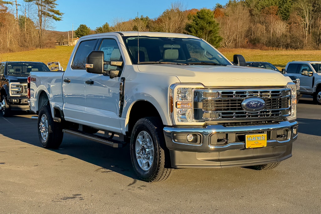 New 2025 Ford F350 Super Duty F-350 XLT PICKUP