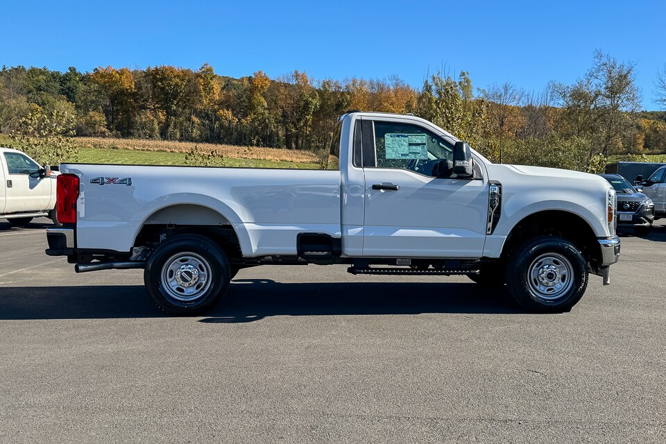 2026 Ford F-250 photo 2