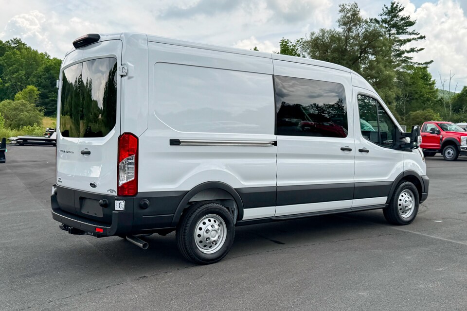 2025 Ford Transit Cargo Van photo 3