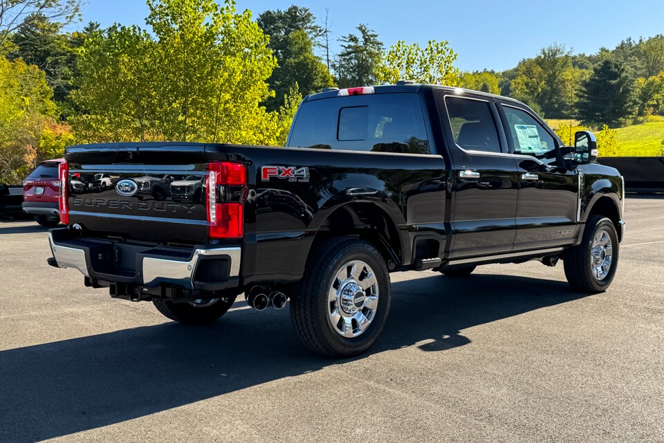 2026 Ford F-350 photo 3