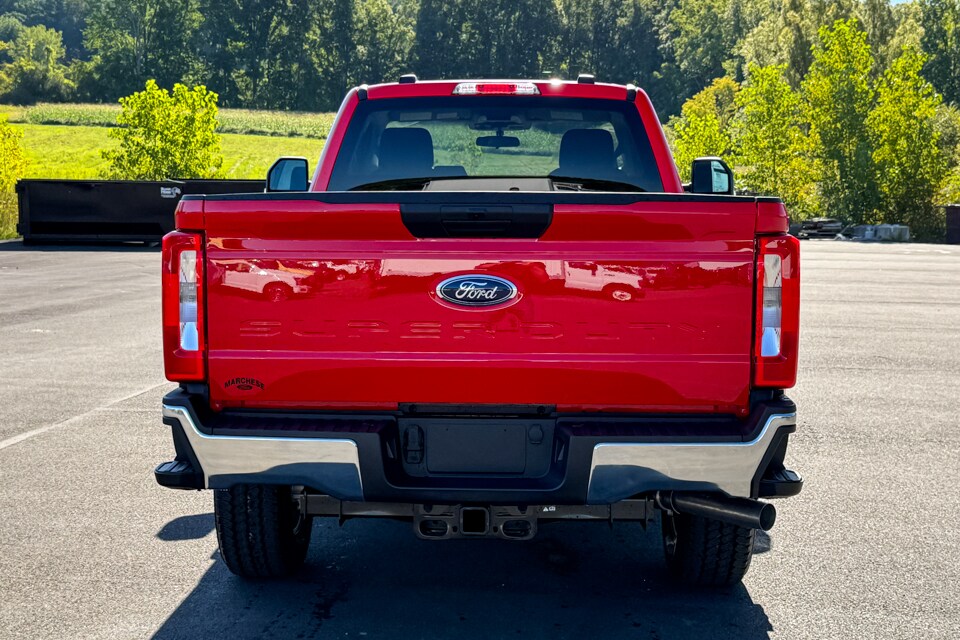 2026 Ford F-350 photo 3