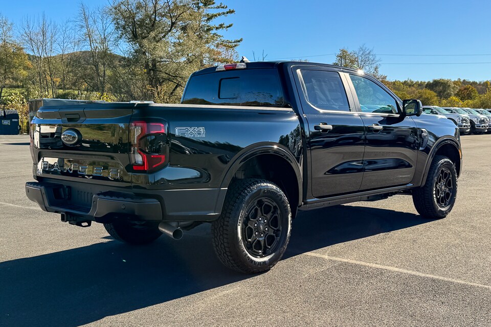 2025 Ford Ranger XLT photo 3