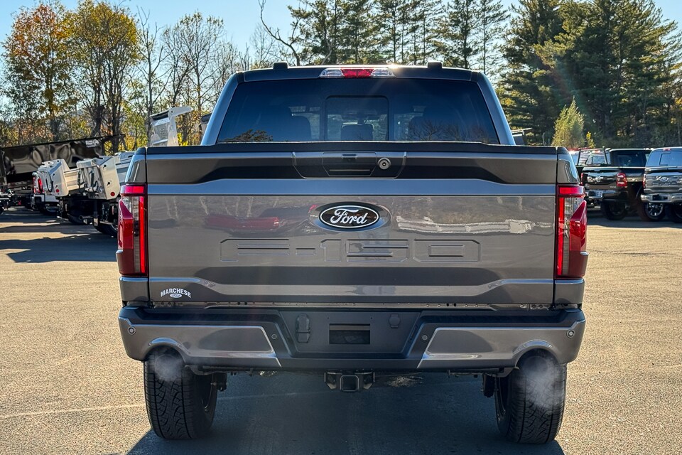 2025 Ford F-150 XLT photo 4