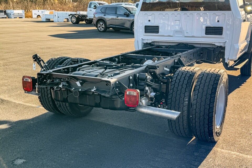 2024 Ford F-600 photo 4