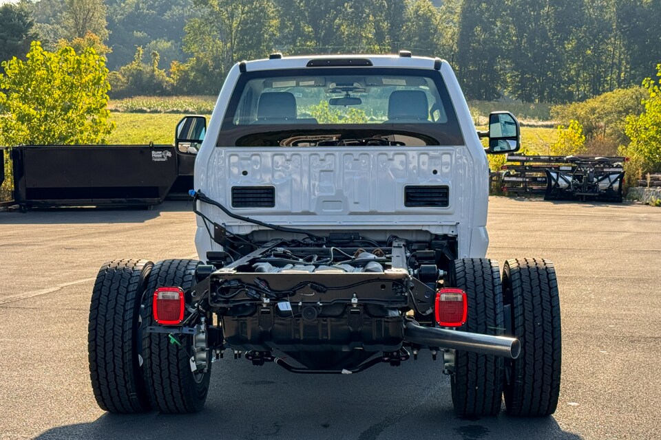 2026 Ford F-600 photo 4