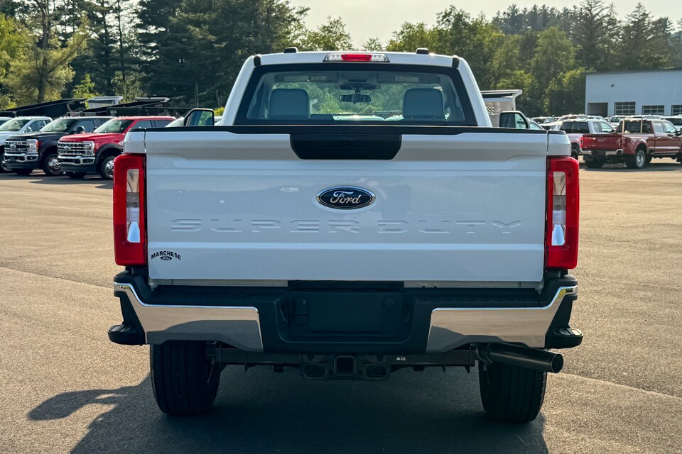 2025 Ford F-350 photo 4