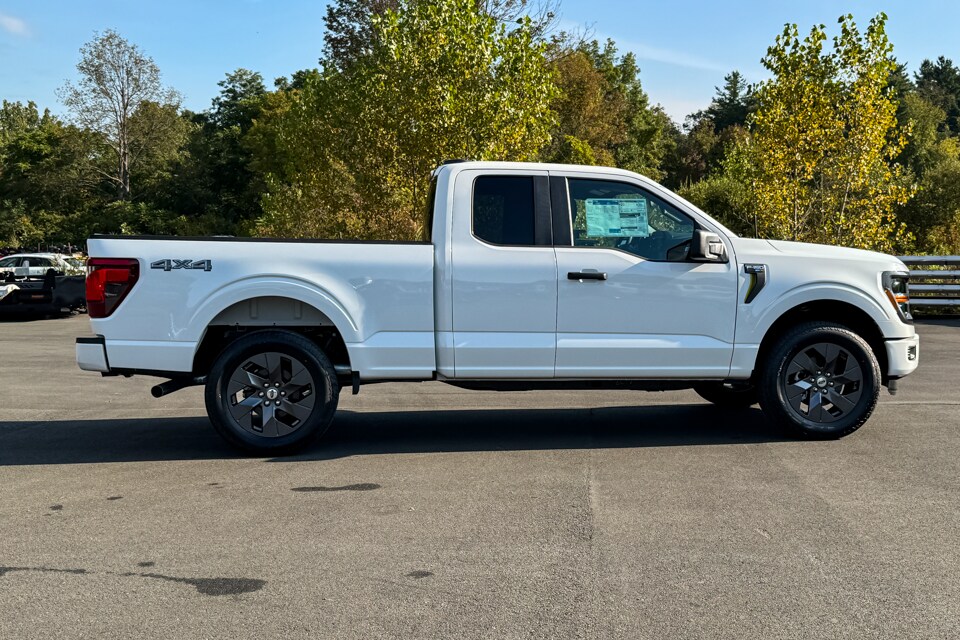 2025 Ford F-150 STX photo 2